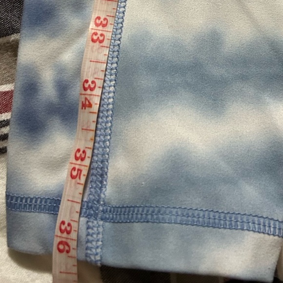 Women's Tie Dye Blue and White American Eagle Leggings Size Large - Picture 3 of 10